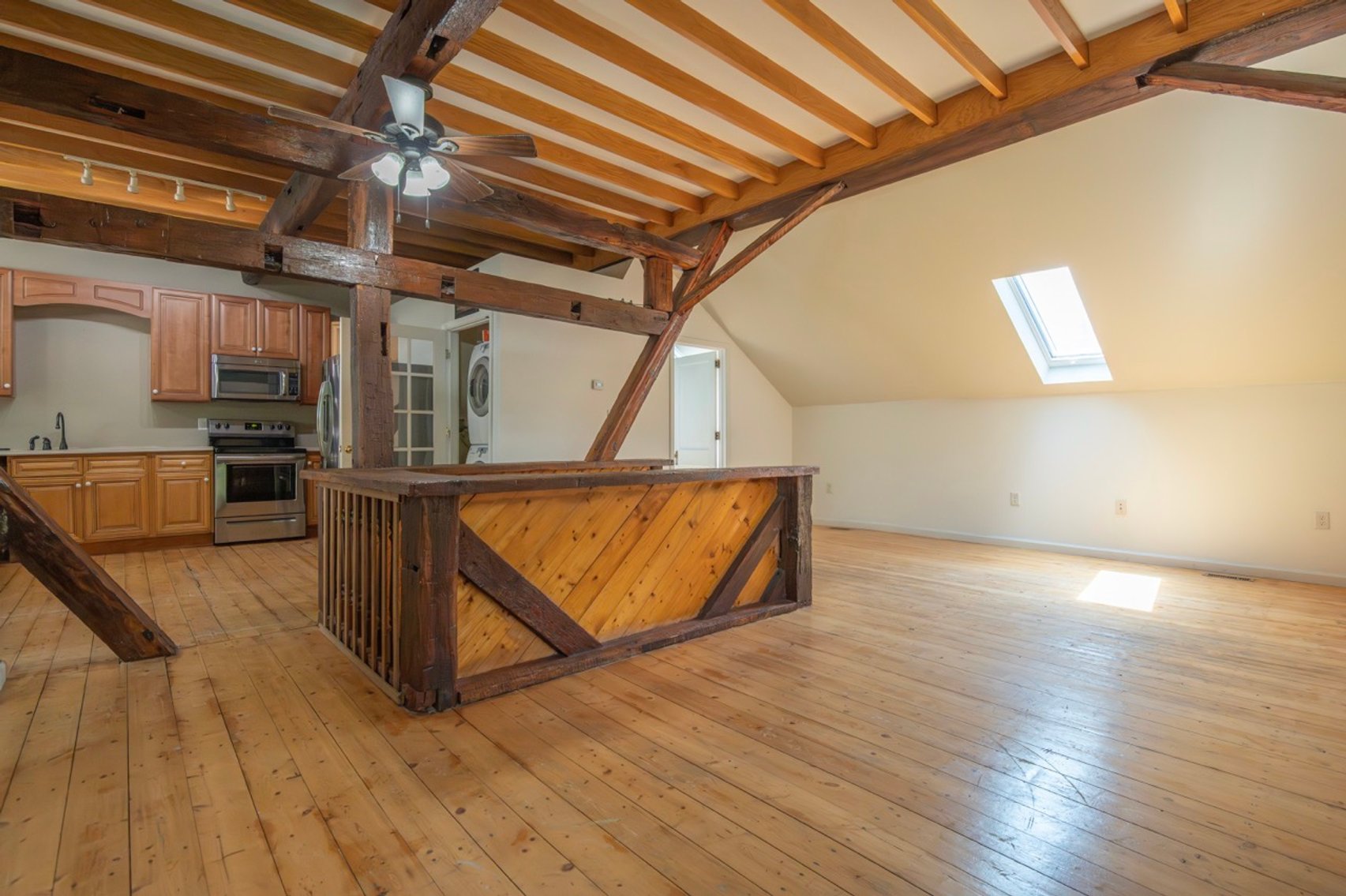 Image for Barn with 2-Bedroom Apartment LIVE Real Estate Auction 1327 Kepler Road - Pottstown, PA