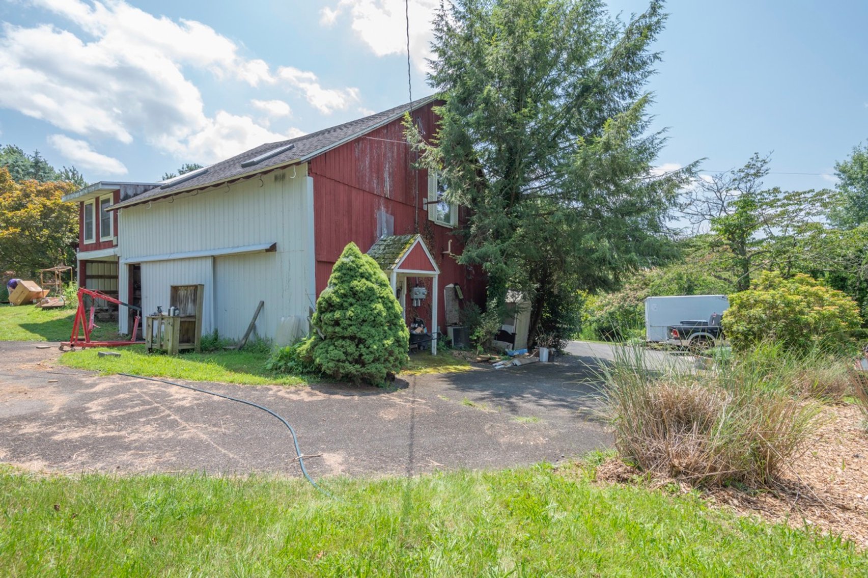 Image for Barn with 2-Bedroom Apartment LIVE Real Estate Auction 1327 Kepler Road - Pottstown, PA