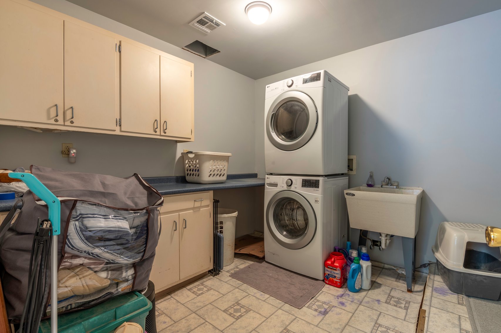 Image for 4 Bedroom Home on 2 Acres LIVE Real Estate Auction - Boyertown, PA