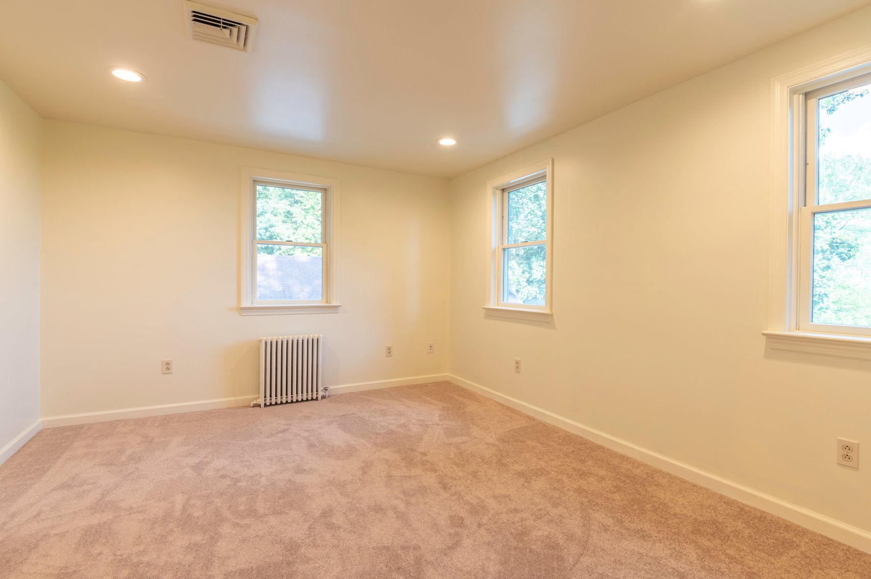 Image for 4 Bedroom Home on 2 Acres LIVE Real Estate Auction - Boyertown, PA