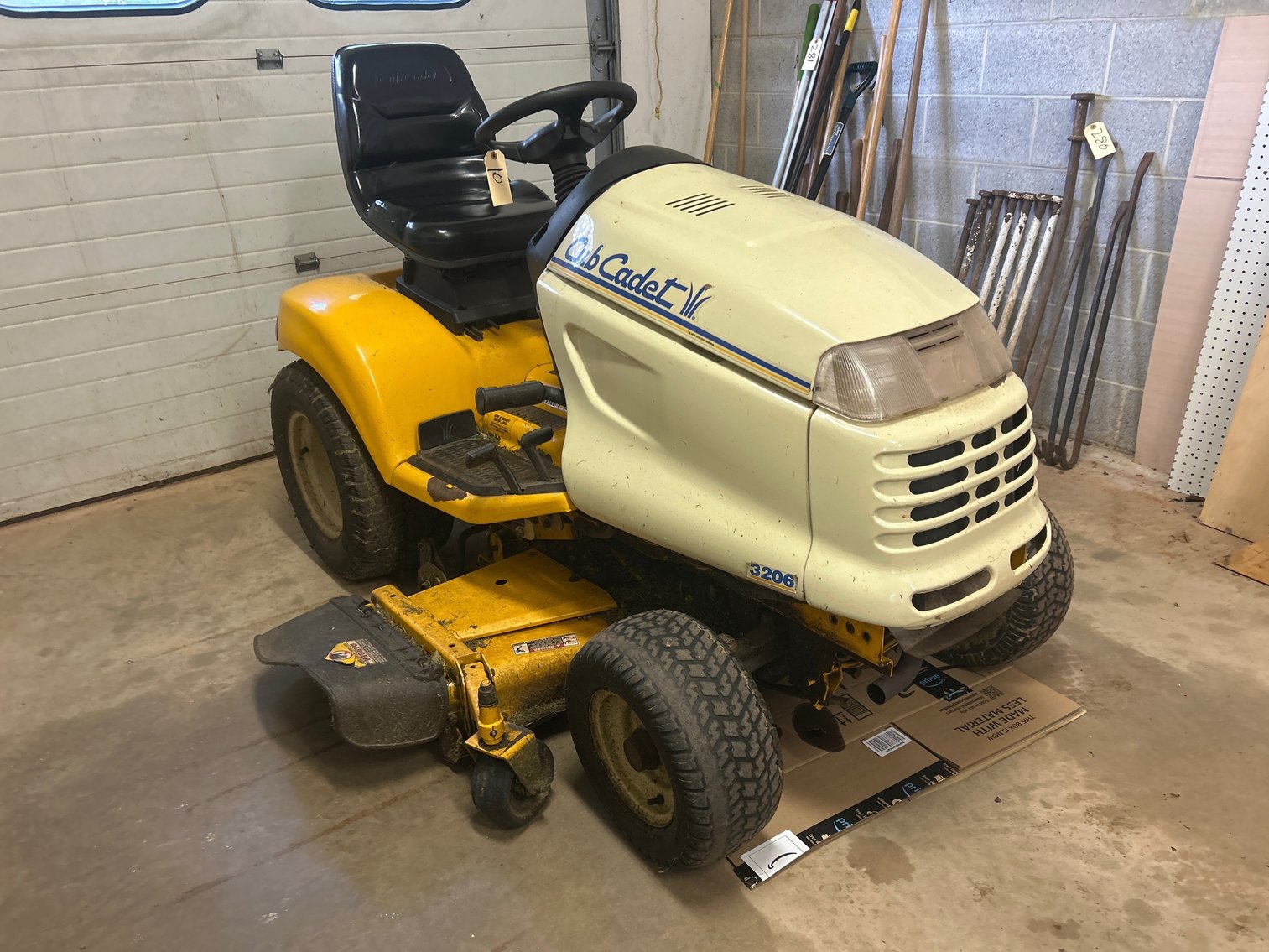 Image for Tools Sporting Goods & Furniture Estate Auction – Pottstown, PA