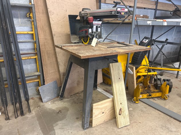 Image for Tools Sporting Goods & Furniture Estate Auction – Pottstown, PA