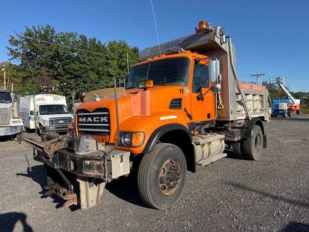 Image for Commercial Truck and Trailer Online Auction - Bechtelsville, PA