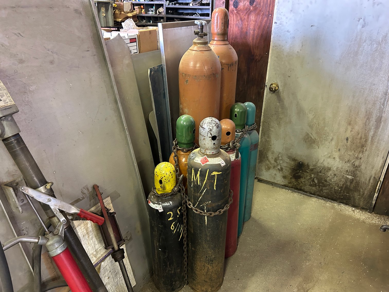 Image for LIVE: Large Estate Auction – Machine Shop, Mechanics Tools, Racing Karts & Race Engines - Middletown, DE