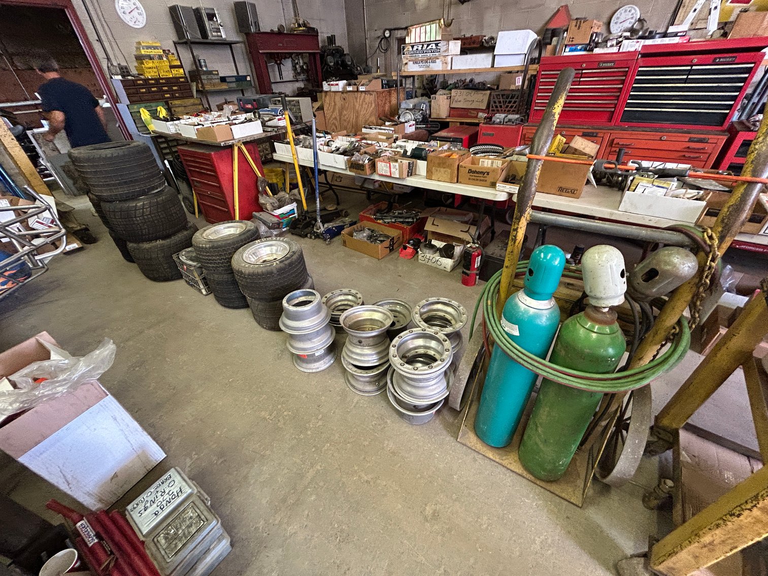 Image for LIVE: Large Estate Auction – Machine Shop, Mechanics Tools, Racing Karts & Race Engines - Middletown, DE