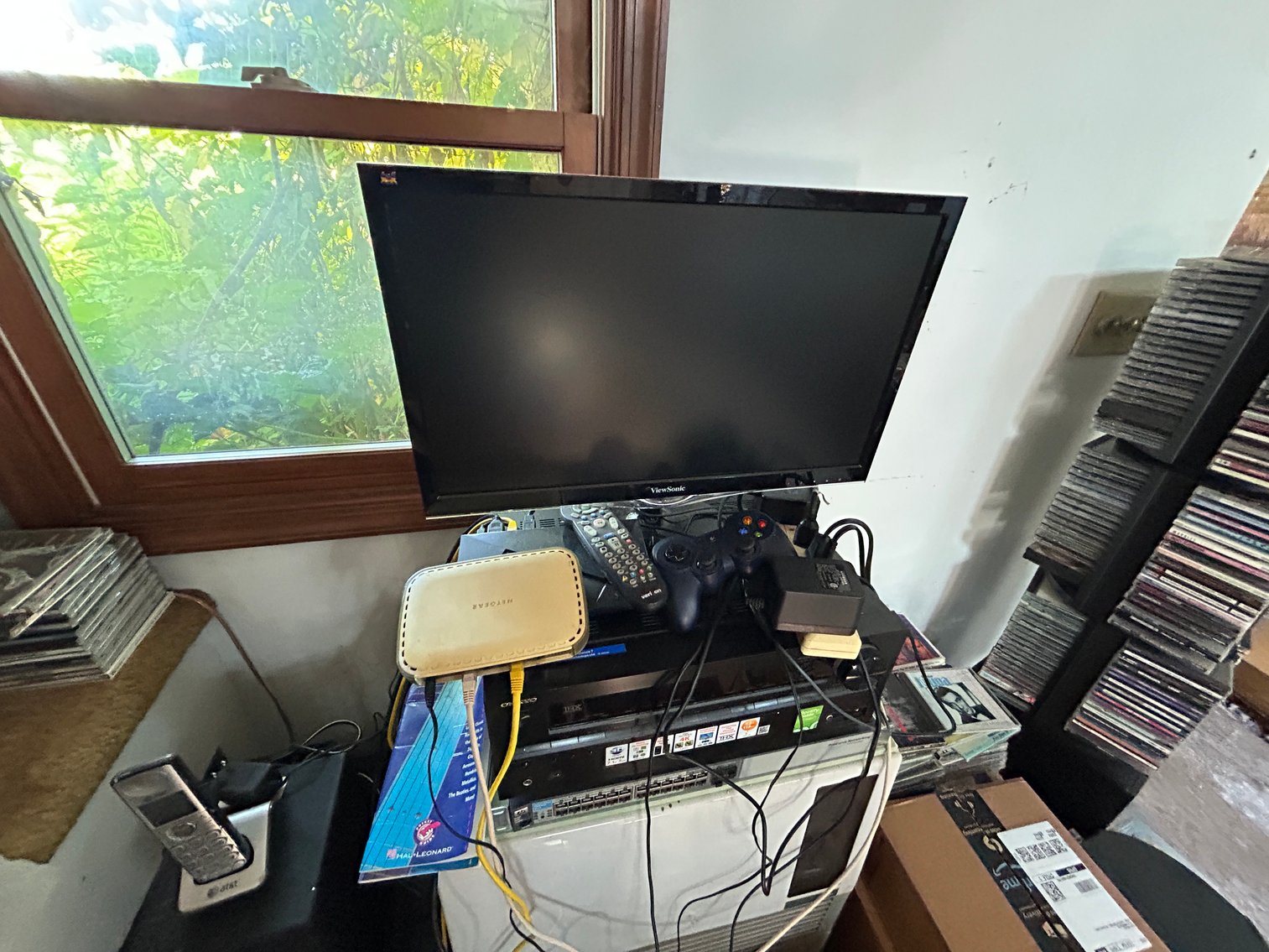 Image for Live Estate Auction Tools, Instruments, Home Contents - Royersford, PA 