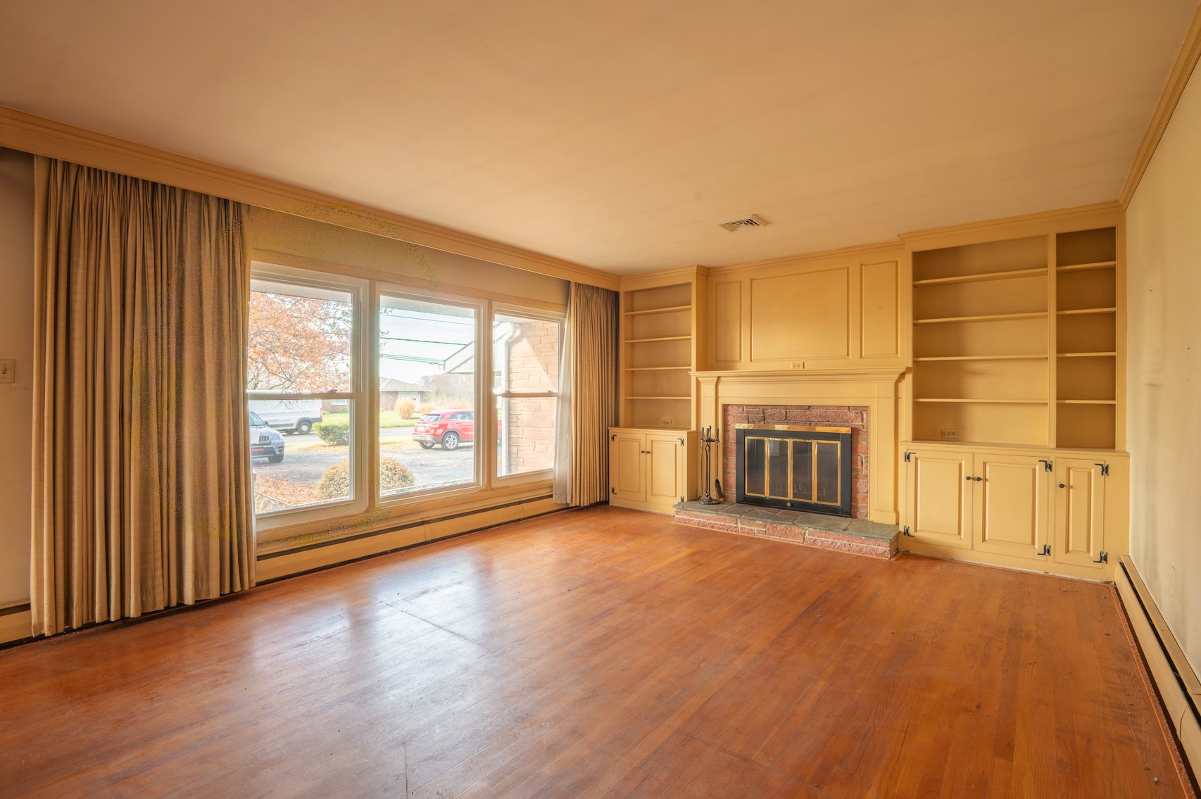 Image for Split-level Home on 1.44 Acres LIVE Public Real Estate Auction - Zieglersville, PA