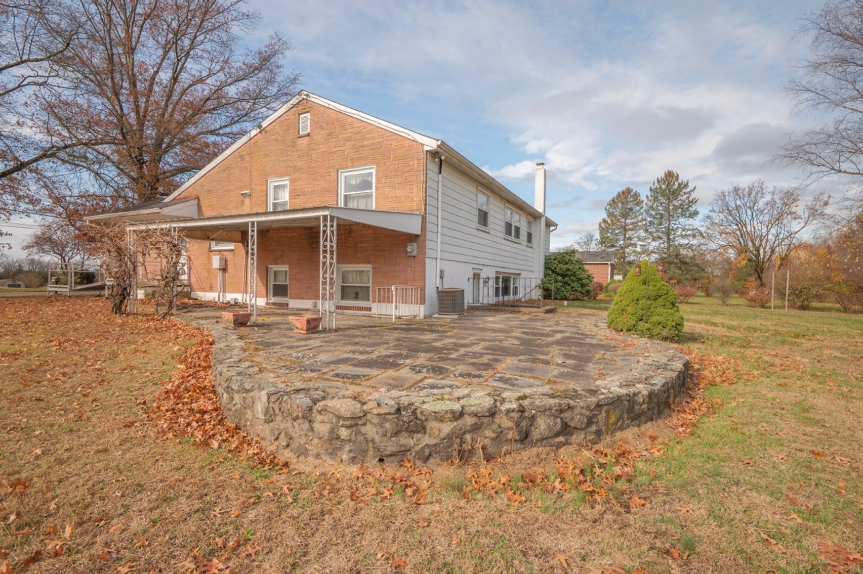 Image for Split-level Home on 1.44 Acres LIVE Public Real Estate Auction - Zieglersville, PA