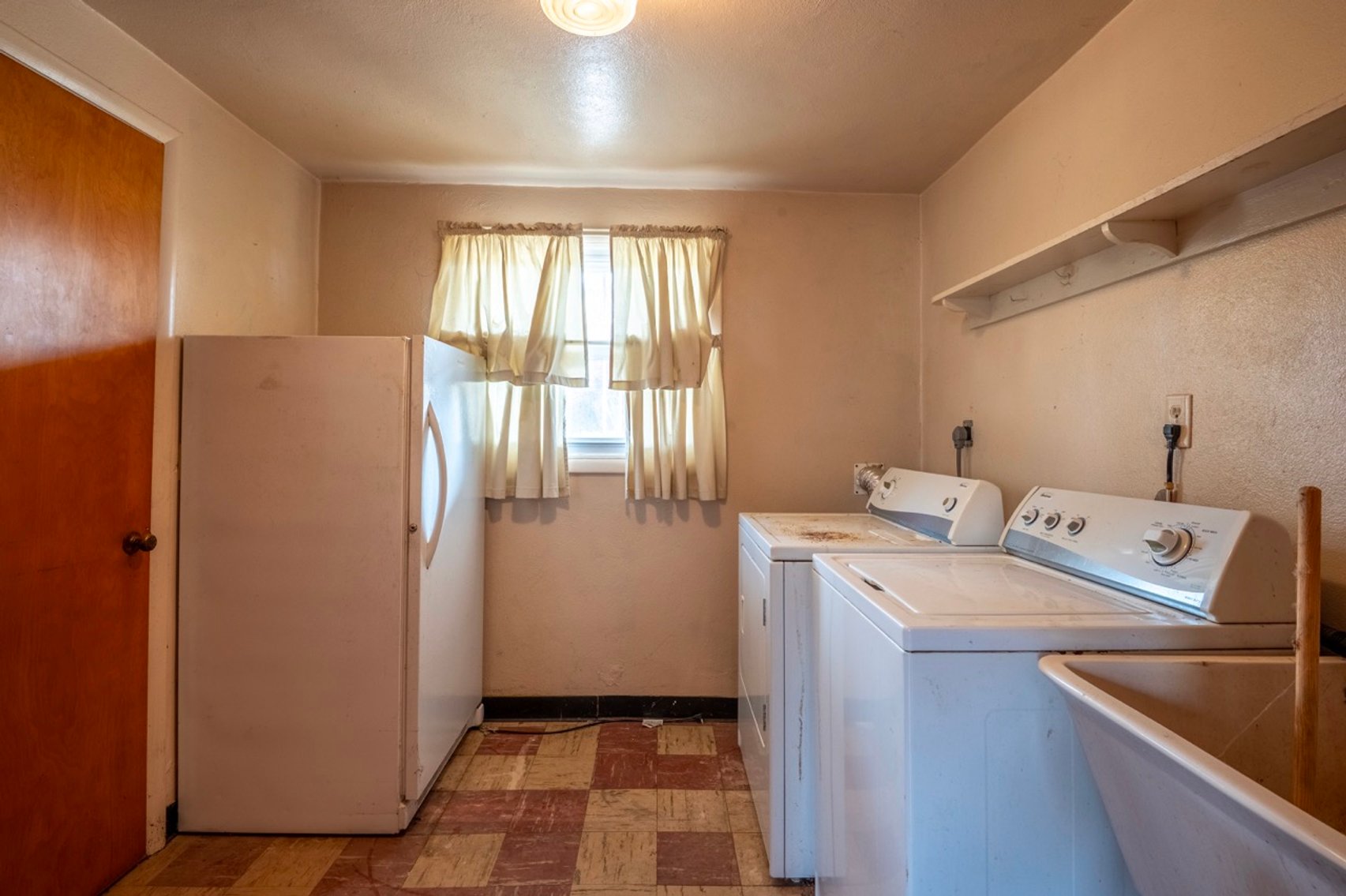 Image for Split-level Home on 1.44 Acres LIVE Public Real Estate Auction - Zieglersville, PA