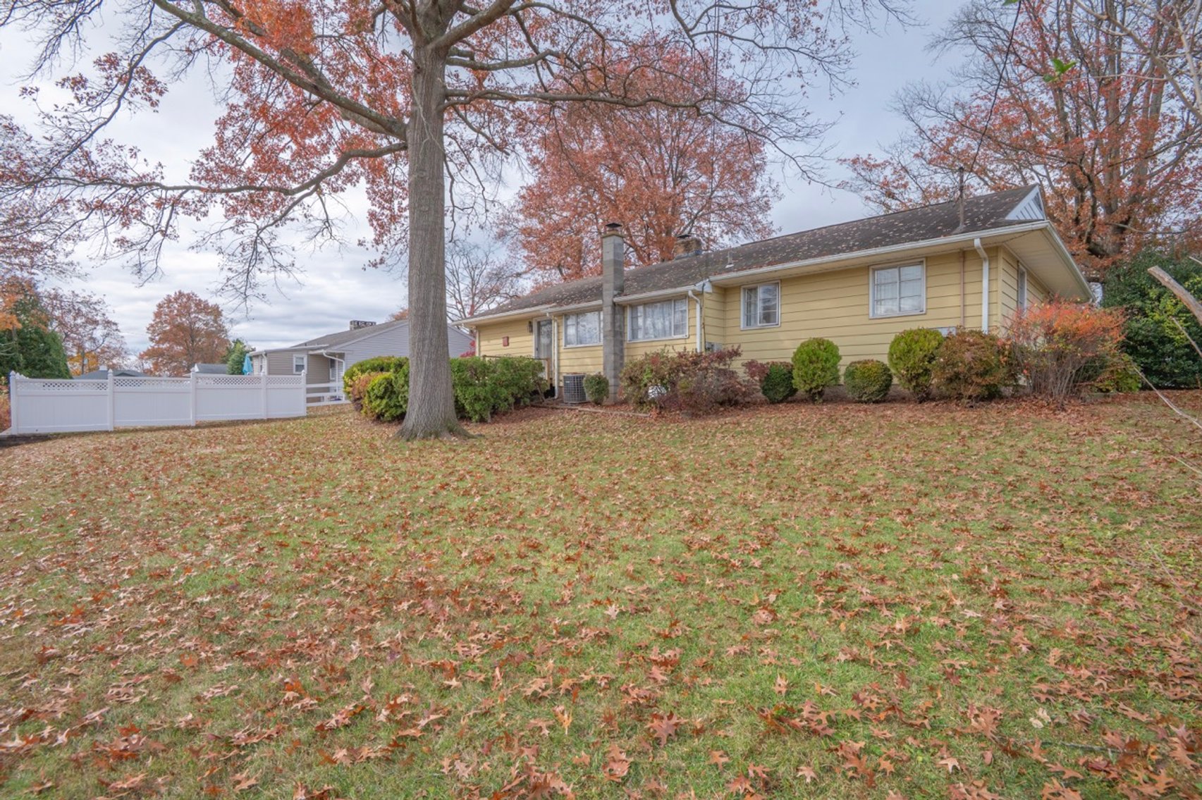 Image for 1026 Elmwood Dr LIVE Real Estate Auction - Pottstown, PA