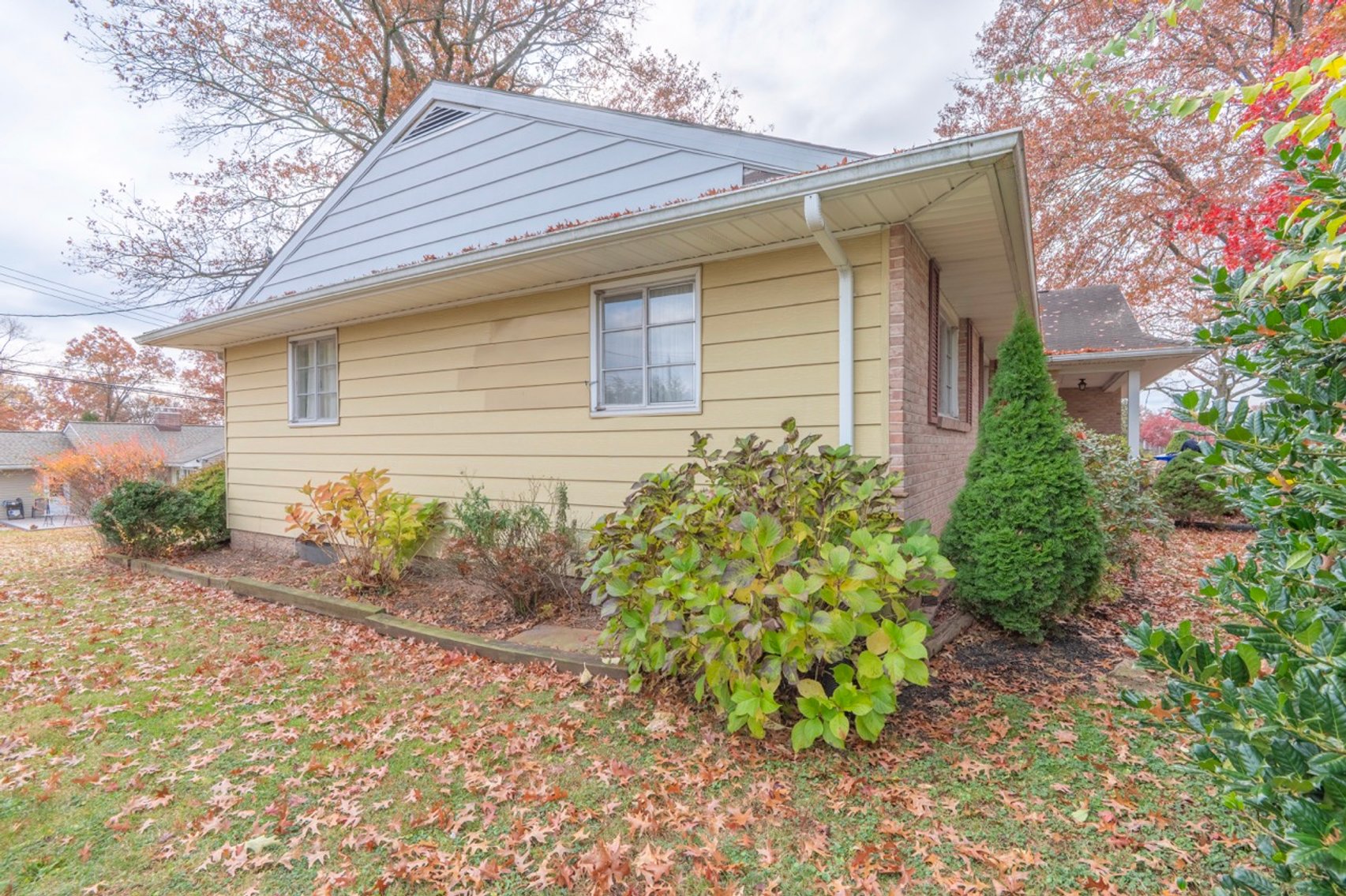 Image for 1026 Elmwood Dr LIVE Real Estate Auction - Pottstown, PA