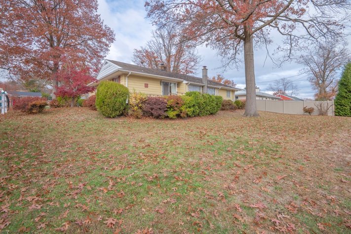 Image for 1026 Elmwood Dr LIVE Real Estate Auction - Pottstown, PA