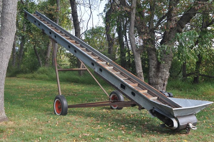 Image for Downsizing Auction: Hay Wagon, Tools & Equipment - Riegelsville, PA