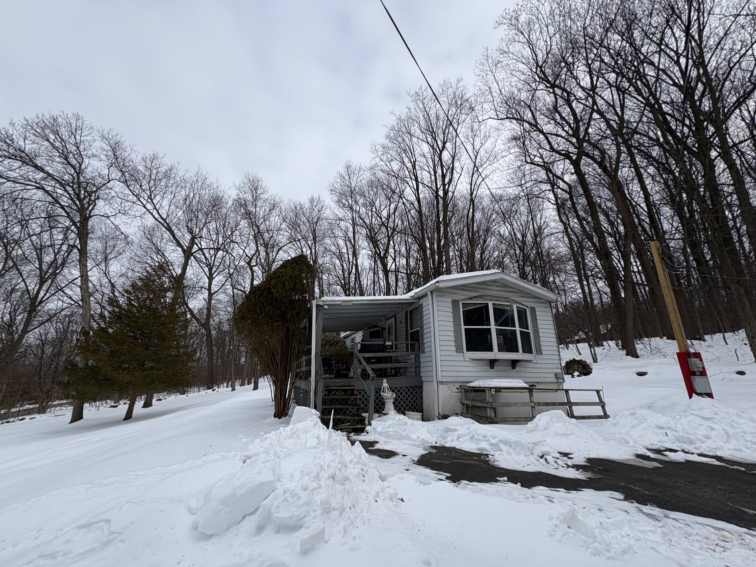 Image for 2 Bedroom House on 1.1 Acre LIVE Real Estate Auction - Boyertown, PA