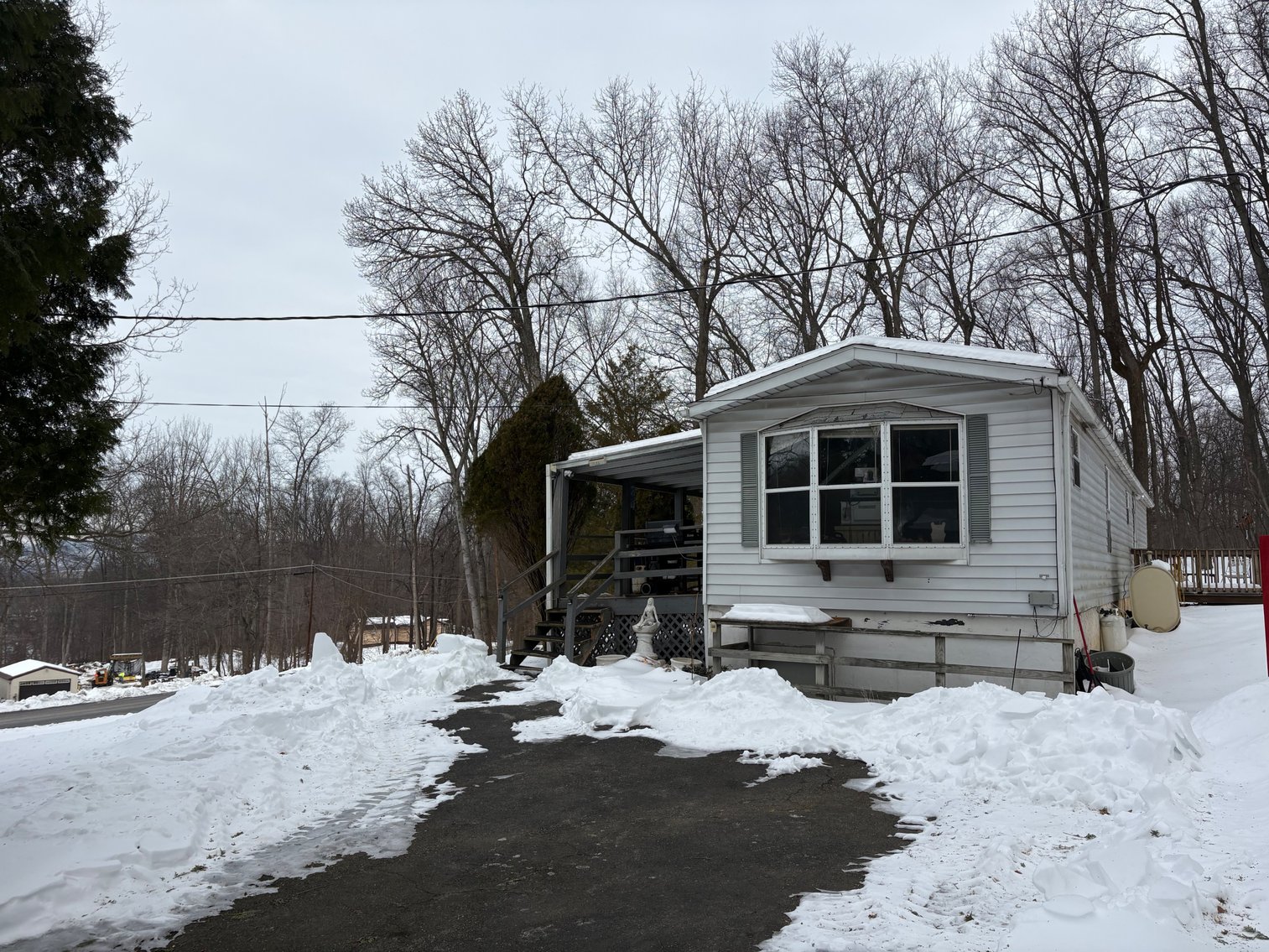 Image for 2 Bedroom House on 1.1 Acre LIVE Real Estate Auction - Boyertown, PA