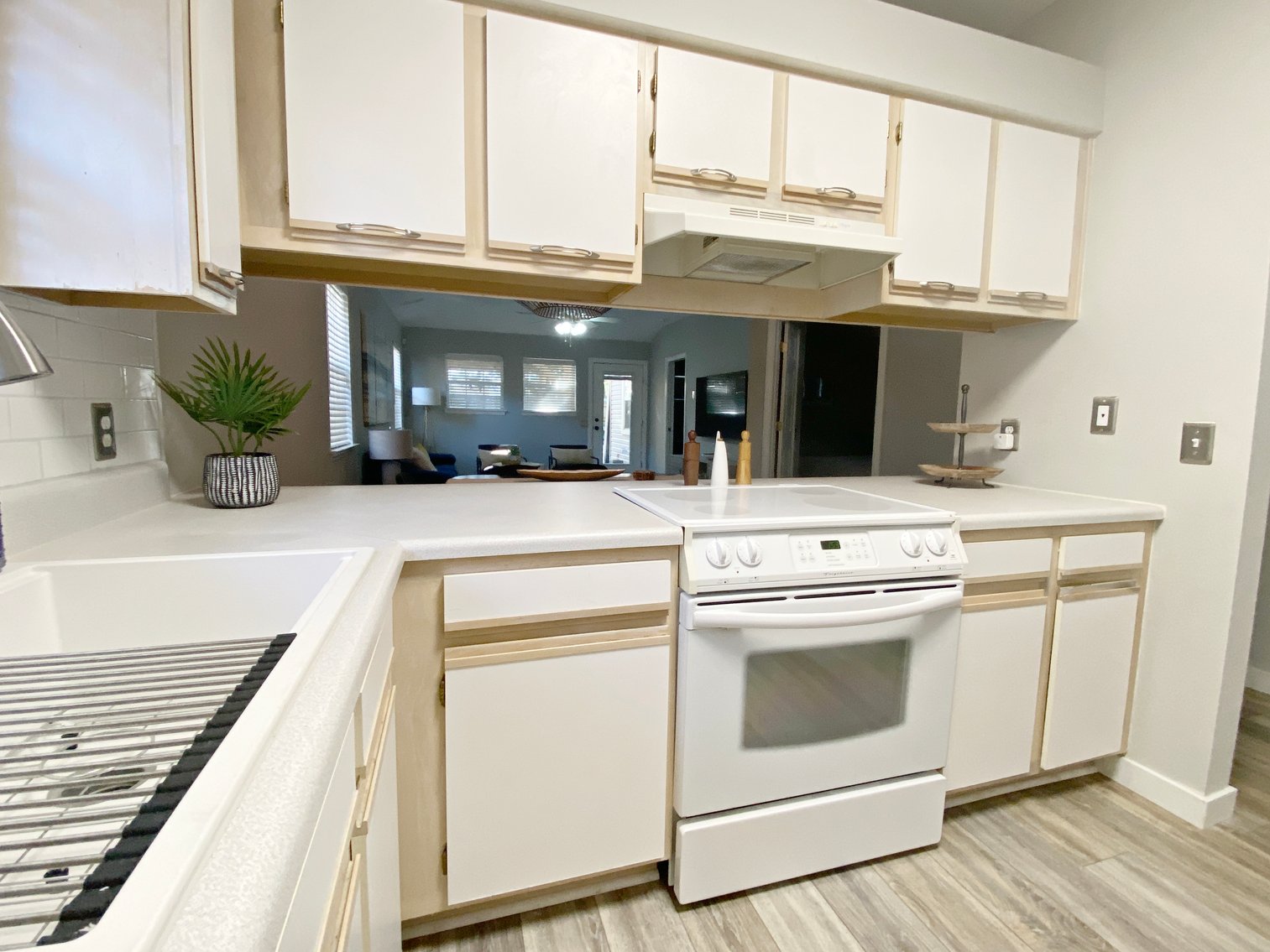 Image for 1043 E. Maxwel Street - East Hill