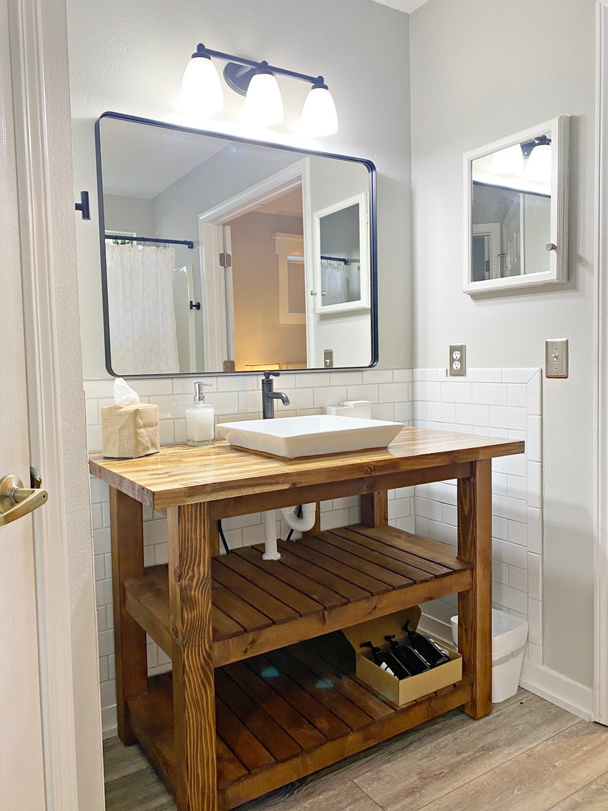 Image for 1043 E. Maxwel Street - East Hill