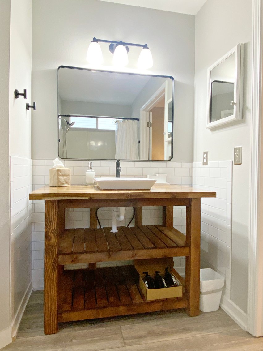 Image for 1043 E. Maxwel Street - East Hill