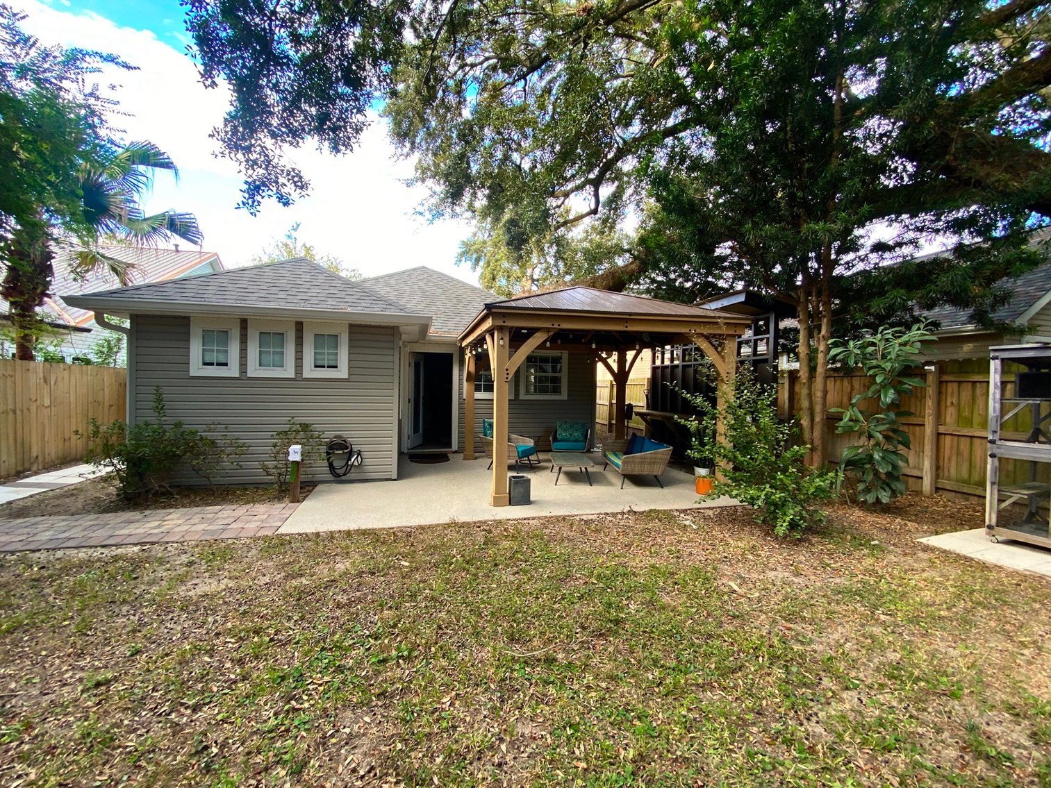 Image for 1043 E. Maxwel Street - East Hill