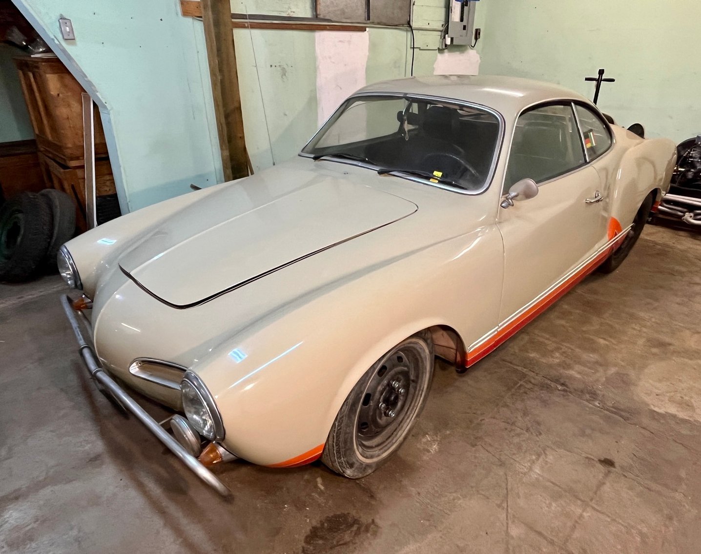 Image for Berry Estate Auction #2: Classic 1967 VWs, Karmann Ghias, Parts & More