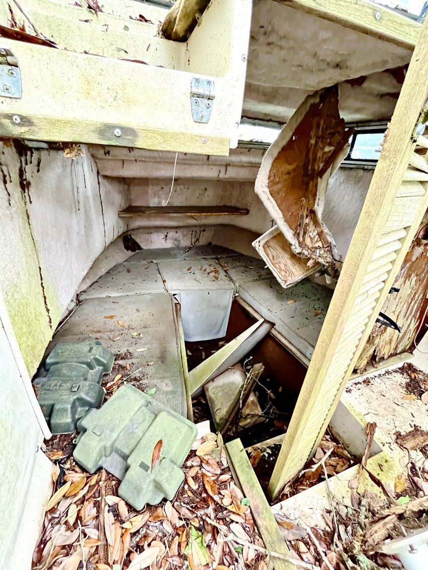 Image for 1982 Cobia Triton 228