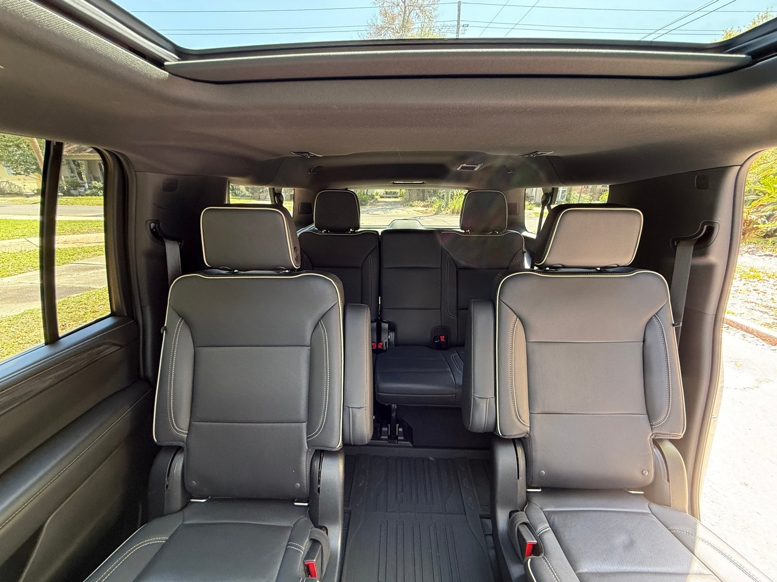 Image for 2022 GMC Yukon XL SLT 4WD – V8, Leather, 3rd Row, Loaded SUV