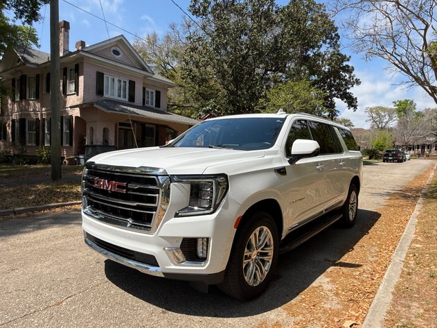 Image for 2022 GMC Yukon XL SLT 4WD – V8, Leather, 3rd Row, Loaded SUV