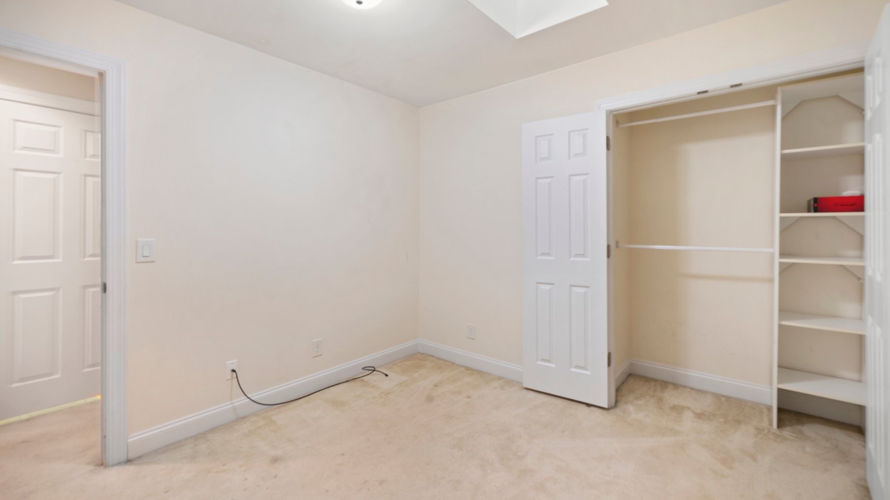 Image for 316 Saint Nicholas Trail