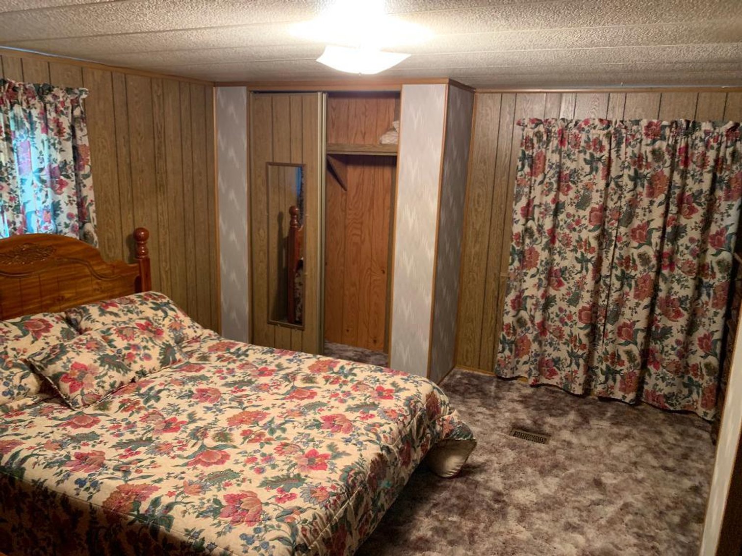 Image for Taylor Real Estate Auction