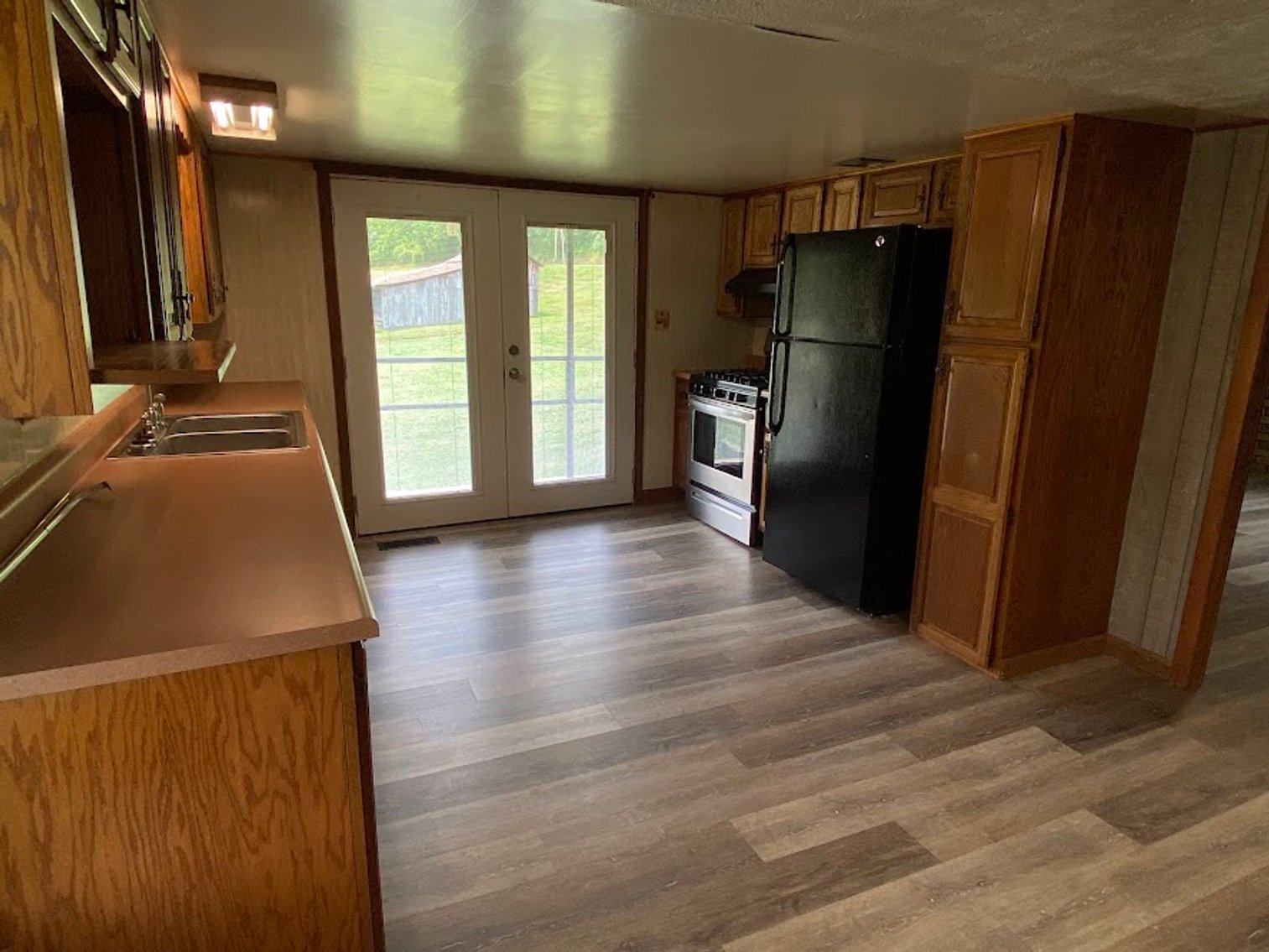 Image for HENNEN TRUST ABSOLUTE REAL ESTATE AUCTION