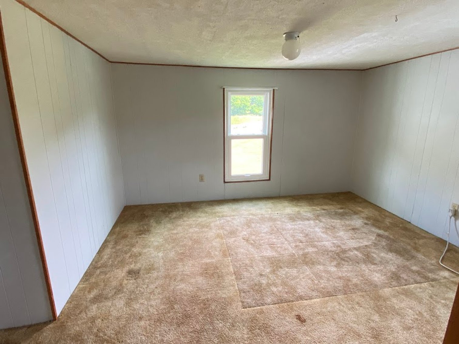 Image for HENNEN TRUST ABSOLUTE REAL ESTATE AUCTION