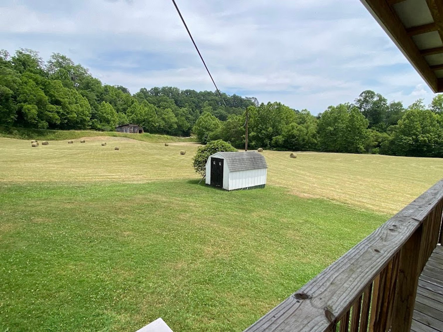 Image for HENNEN TRUST ABSOLUTE REAL ESTATE AUCTION