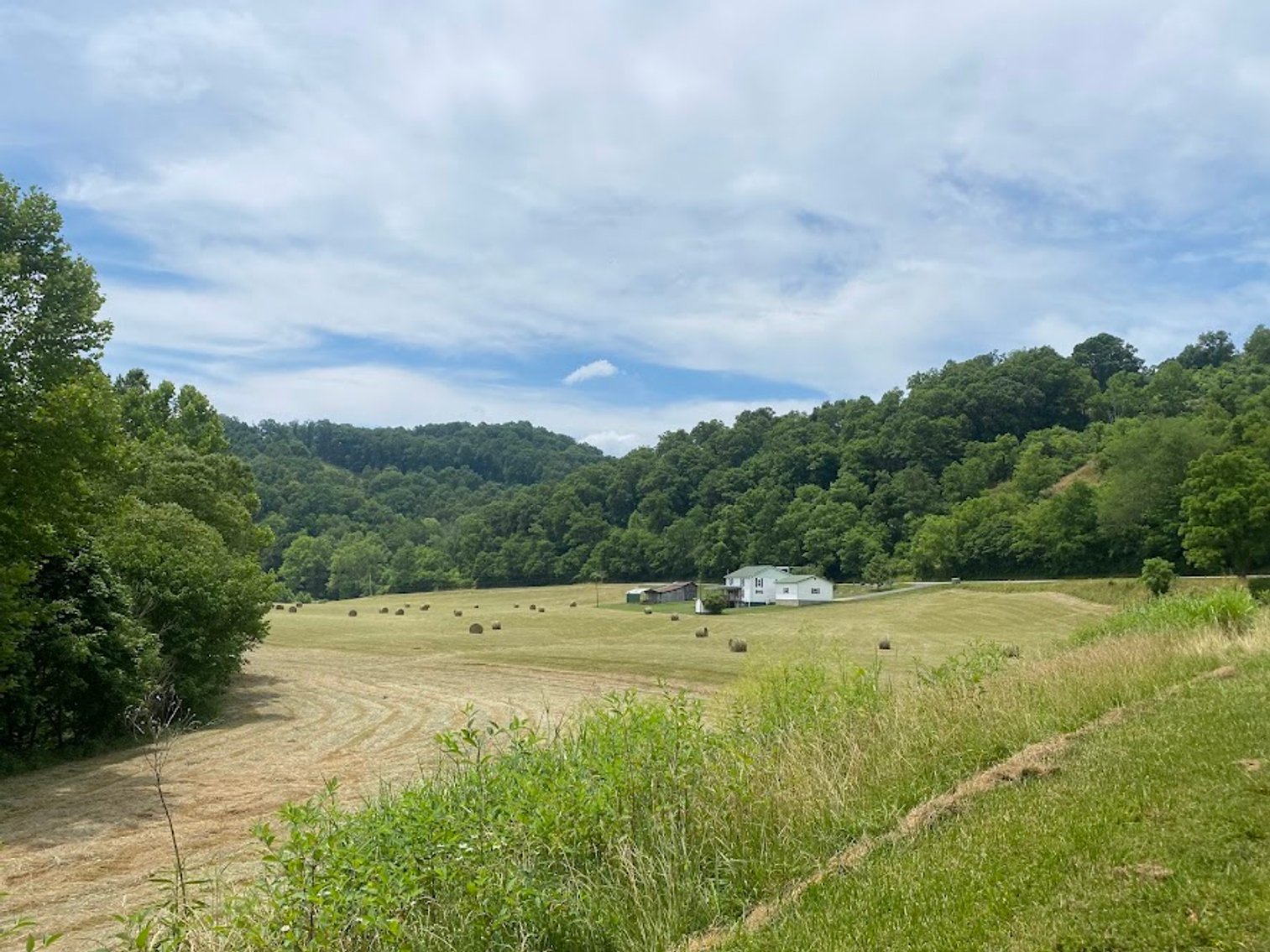 Image for HENNEN TRUST ABSOLUTE REAL ESTATE AUCTION