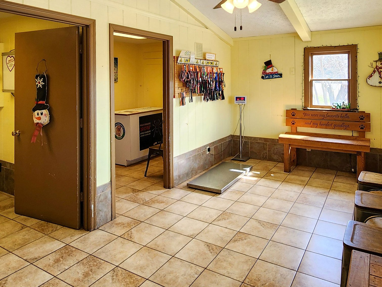 Image for Gretna Animal Clinic: 6,240 Sq.Ft. Facility on 1.23 Acres just off Main St