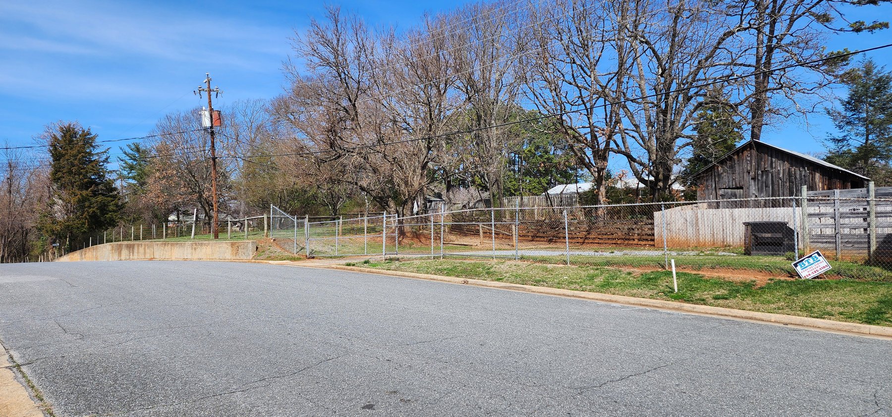 Image for Gretna Animal Clinic: 6,240 Sq.Ft. Facility on 1.23 Acres just off Main St