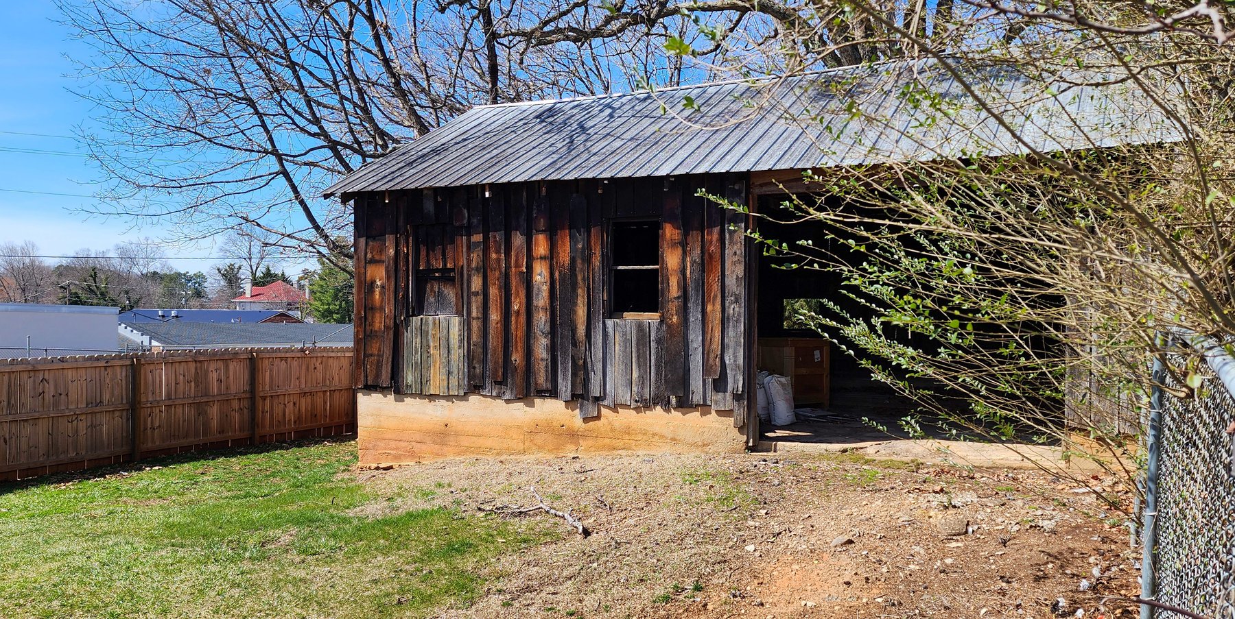 Image for Gretna Animal Clinic: 6,240 Sq.Ft. Facility on 1.23 Acres just off Main St