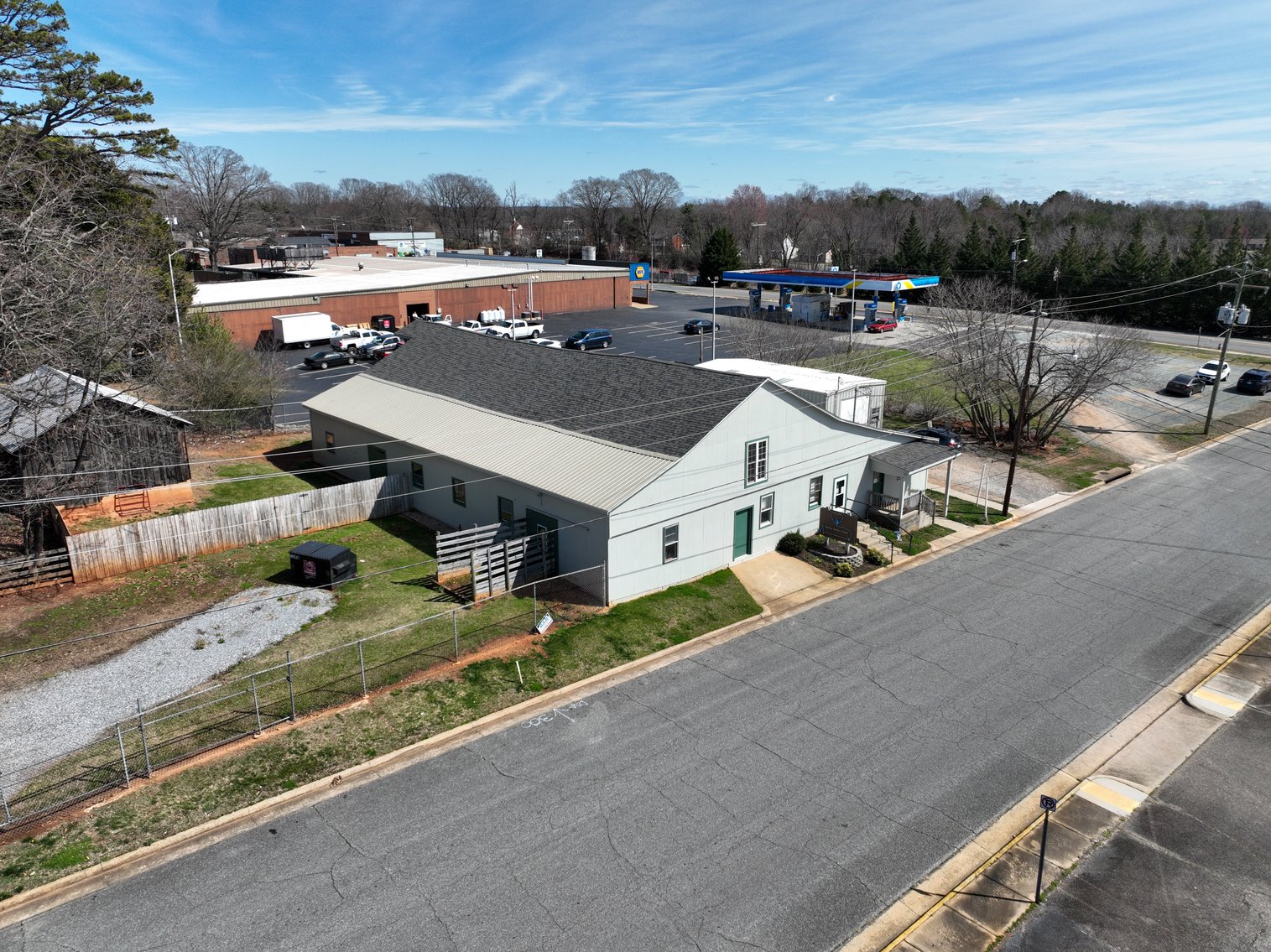 Image for Gretna Animal Clinic: 6,240 Sq.Ft. Facility on 1.23 Acres just off Main St