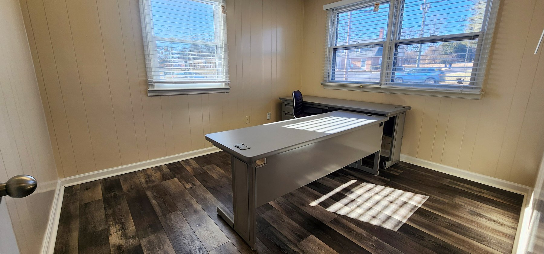 Image for Multi-Unit Office on Old Forest Rd