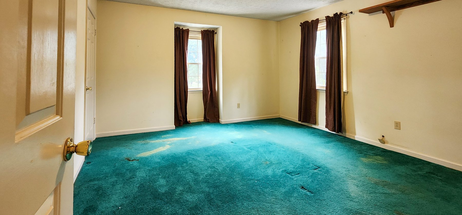 Image for 3,700 Sq.Ft. 5BR 3.5BA starting at $285k