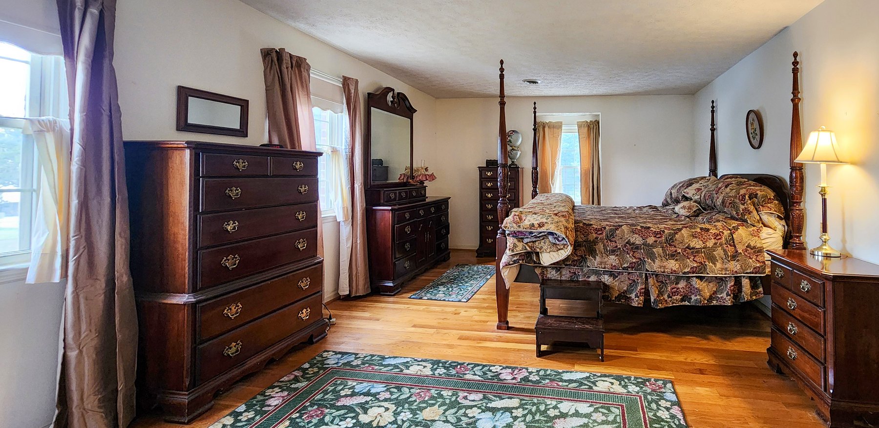 Image for 3,700 Sq.Ft. 5BR 3.5BA starting at $285k