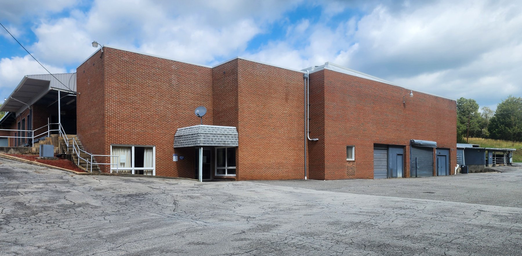 Image for Gunnoe's Sausage Plant: 28,000 Sq.Ft on 23.44 Acres