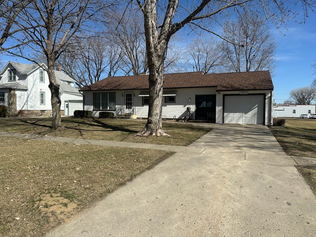 Image for 207 S Main Street, Early!