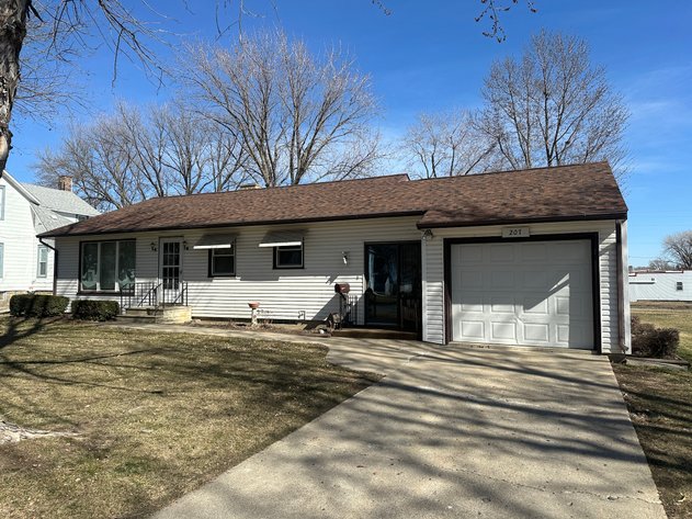 Image for 207 S Main Street, Early!