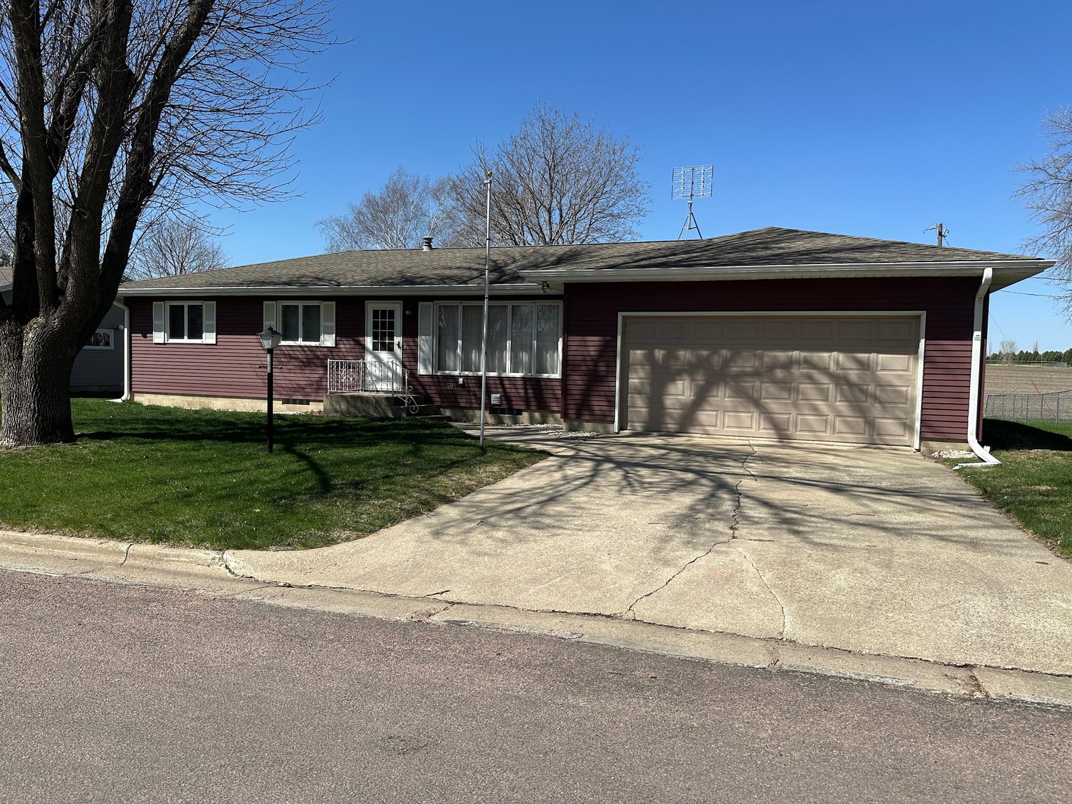 Image for 506 North Main Street, Early!