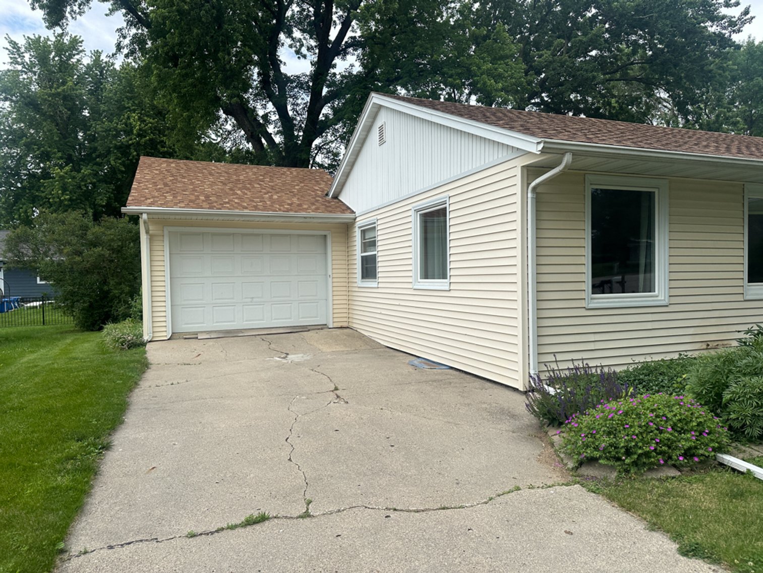 Image for 920 5th Street, Lake View!