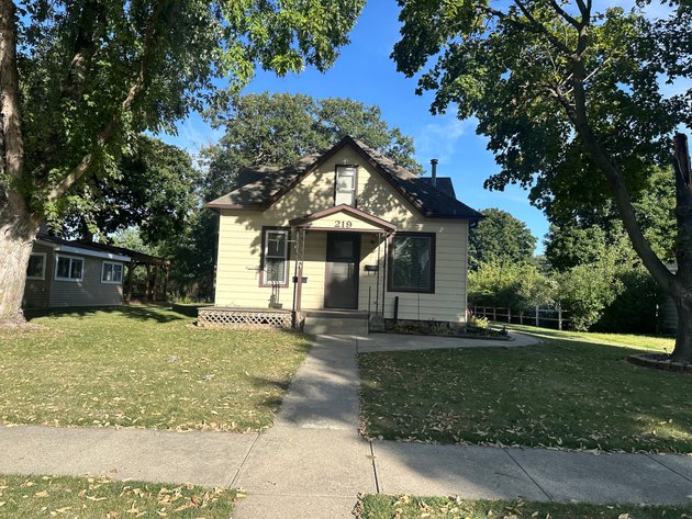 Image for 219 S 12th Street, Sac City!