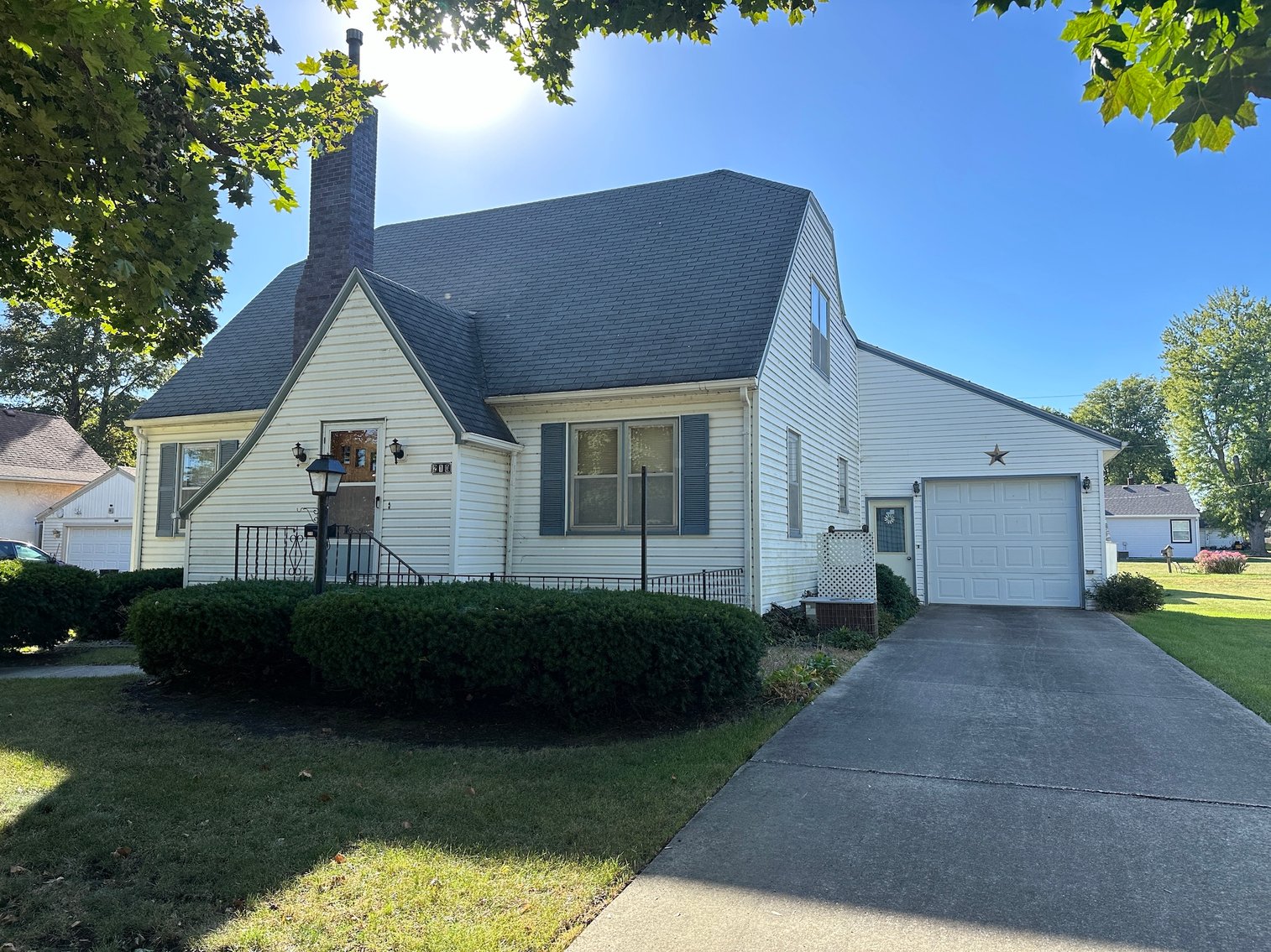 Image for 210 W Main Street, Early!