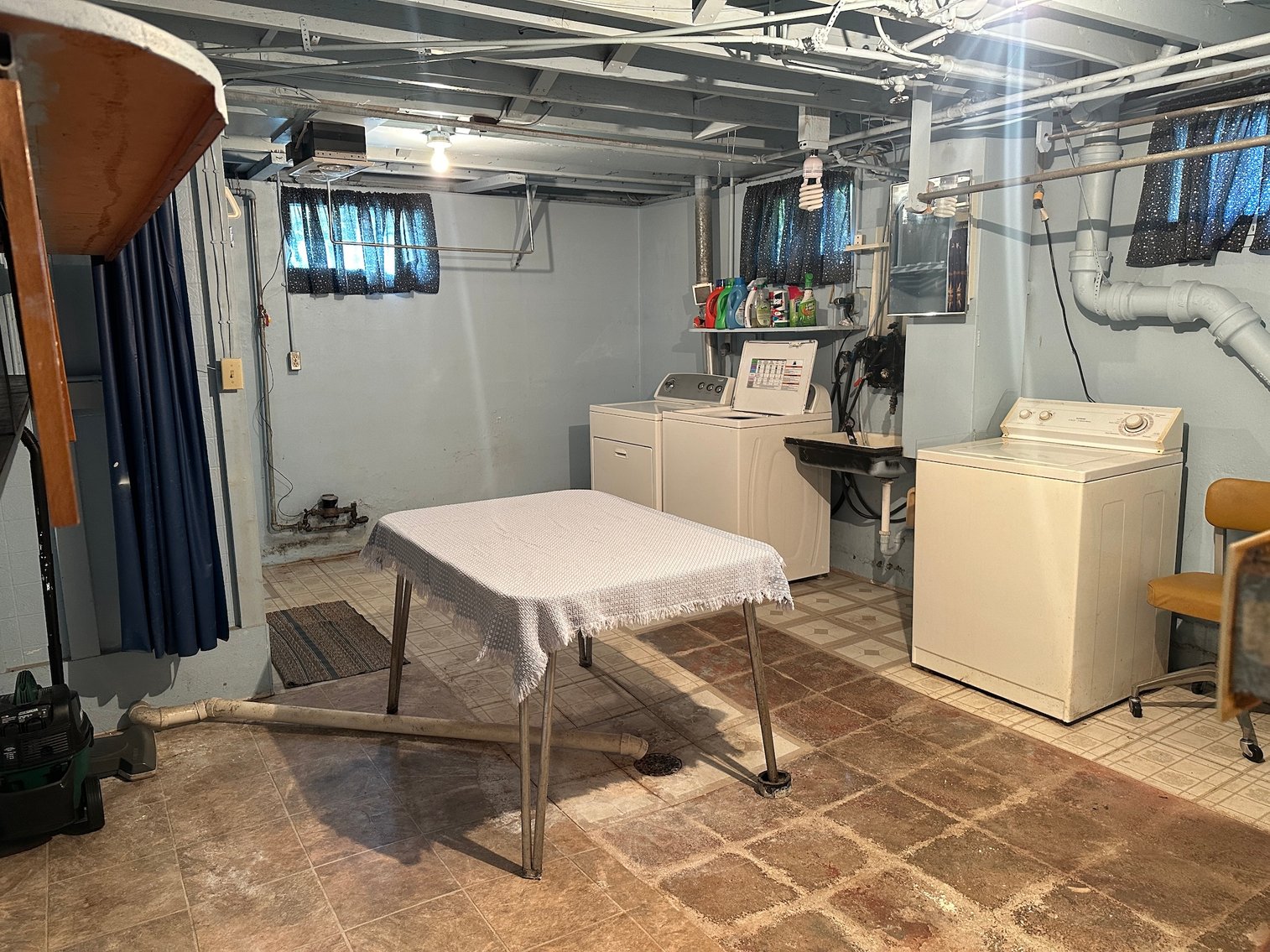 Image for 210 W Main Street, Early!