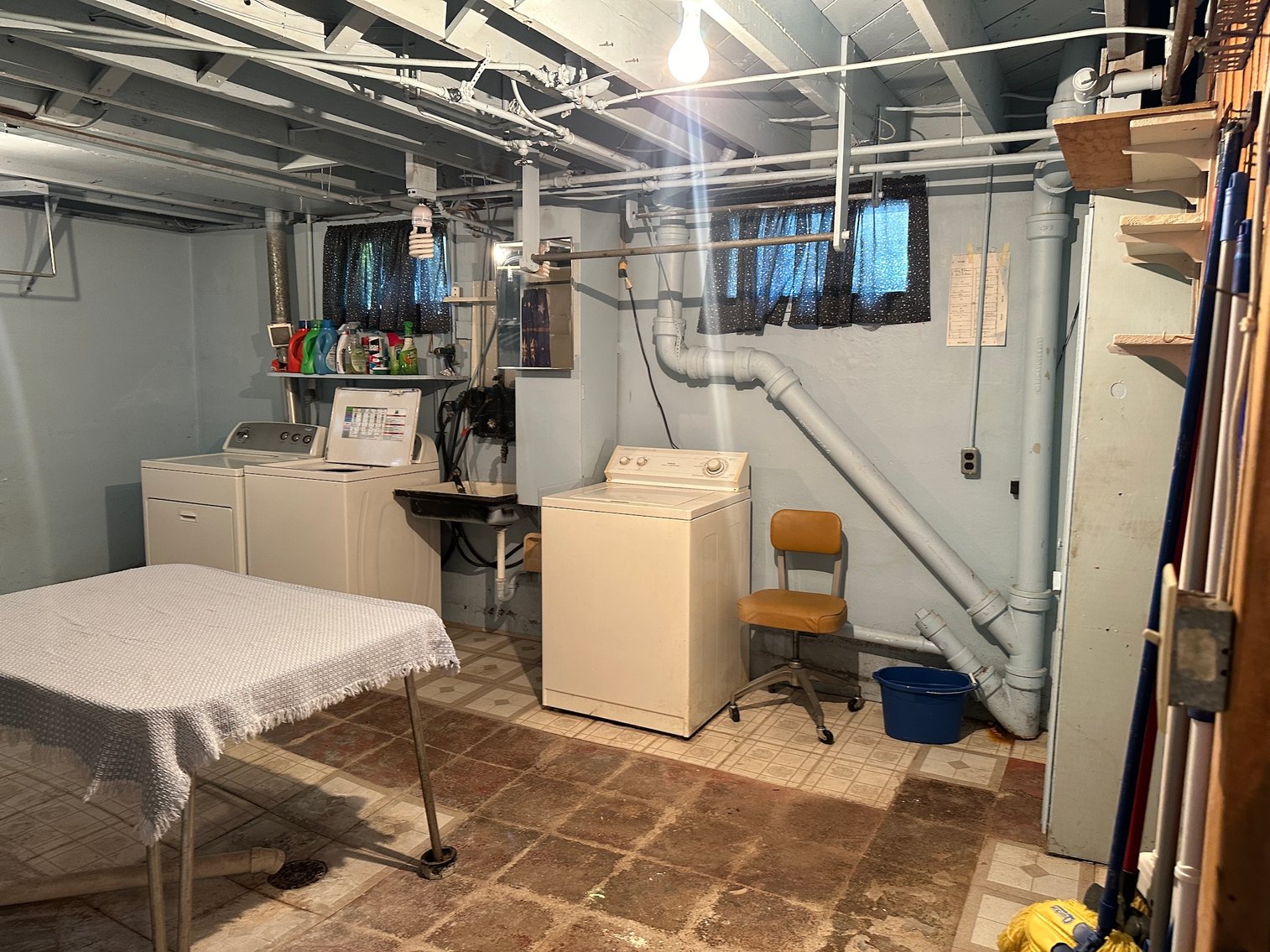 Image for 210 W Main Street, Early!