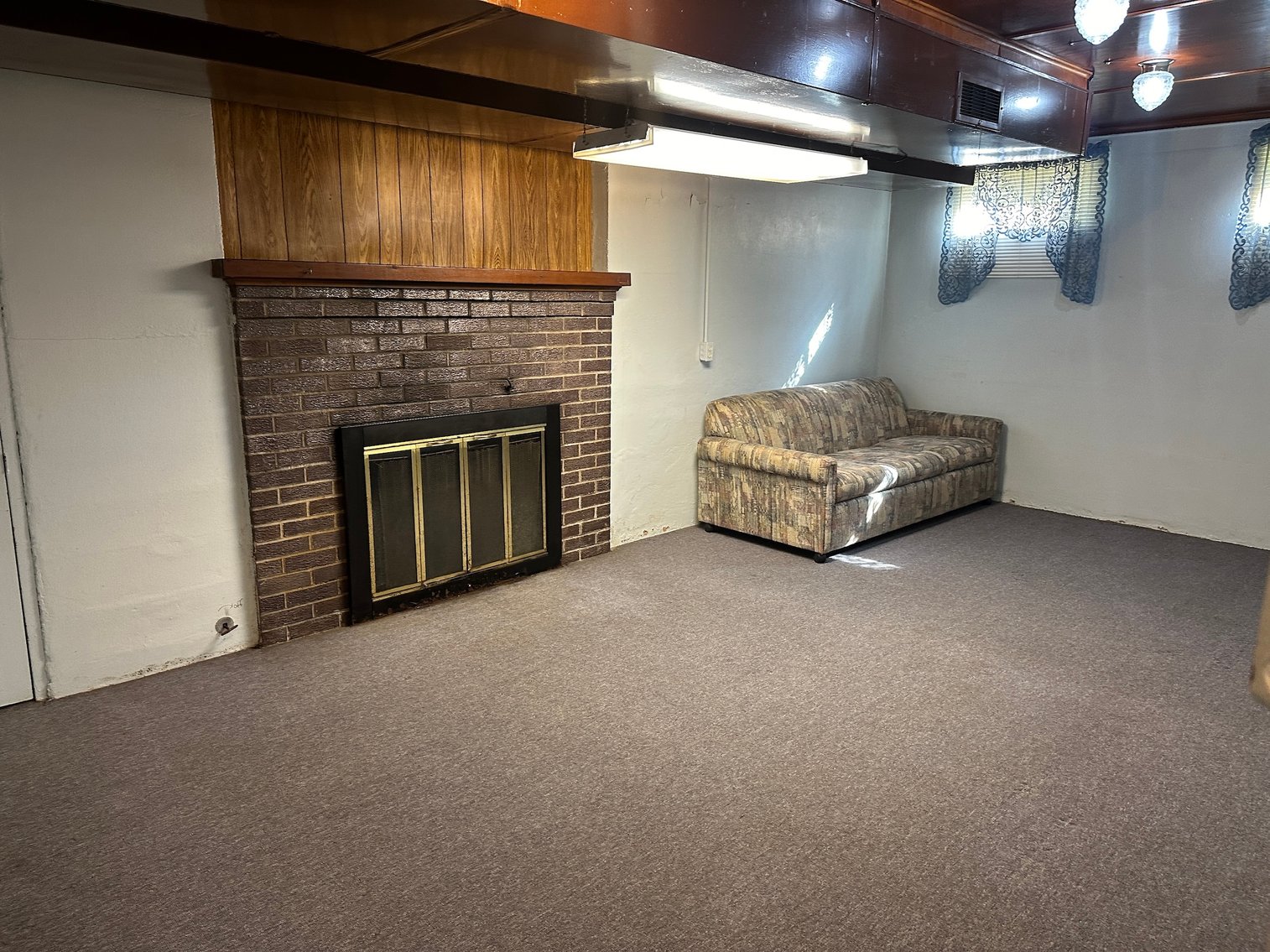 Image for 210 W Main Street, Early!